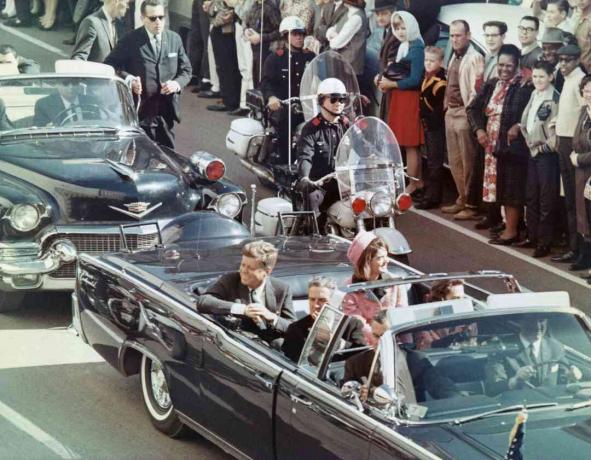 Kennedys Riding i Dallas Motorcade