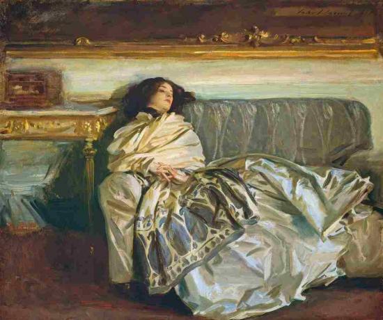 Maleri av en kvinne kledd i en elegant kjole liggende på sofaen