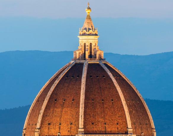 Lyktekuppola på toppen av Brunelleschis Dome, Firenze, Italia, ca. 1460