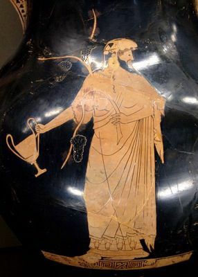 Dionysus holder en kopp. Rødfigur Amphora, av Berlinmaleren, ca. 490-480 B.C.