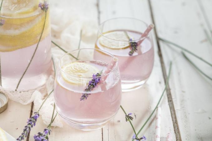 En person som ikke liker koriander, vil også finne lavendel-limonadesåpesmaking.
