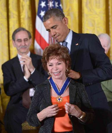 Allende mottok presidentens medalje for frihet fra president Obama