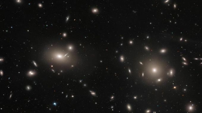 Coma Cluster of galaxies har en galakse med det mest massive sorte hullet som noen gang er blitt oppdaget.