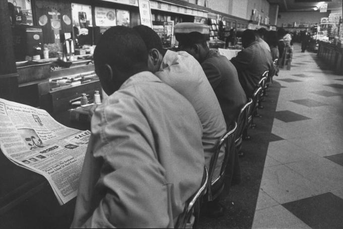 Afroamerikanere ved Woolworth Stores lunsjdisk