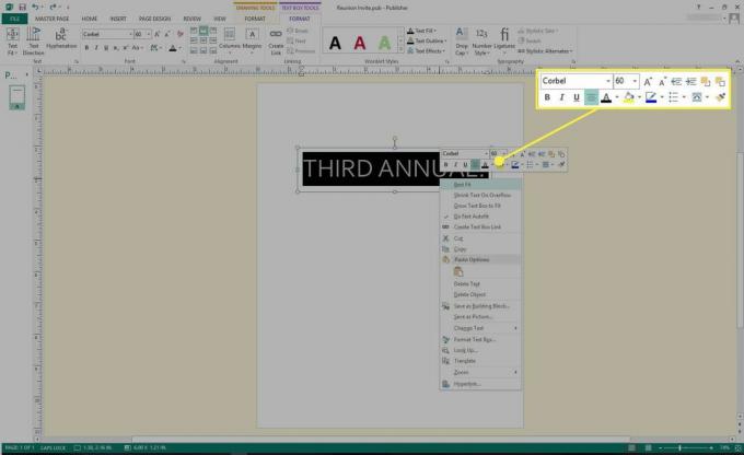 Et skjermbilde av Microsoft Publisher med tekstformateringsverktøyene uthevet