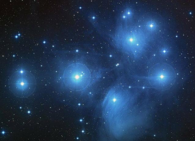 1280px-Pleiades_large-1-JPG