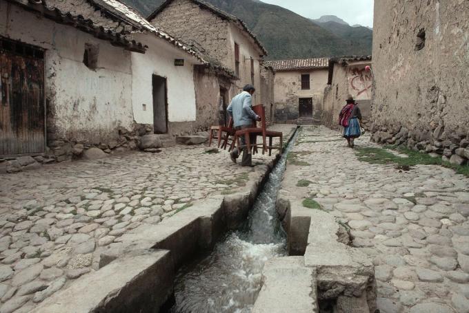 Ollantantambo Street, Peru