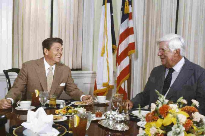 bilde av Ronald Reagan og Tip O'Neill