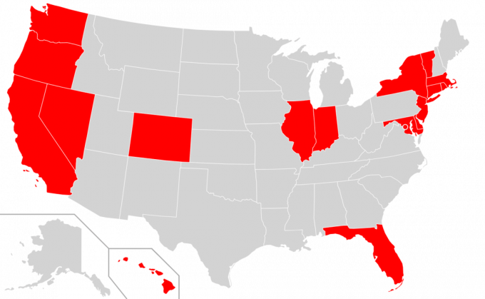 Kart som viser de amerikanske delstatene som hadde vedtatt voldsforebyggende lover med rødt flagg fra august 2019.