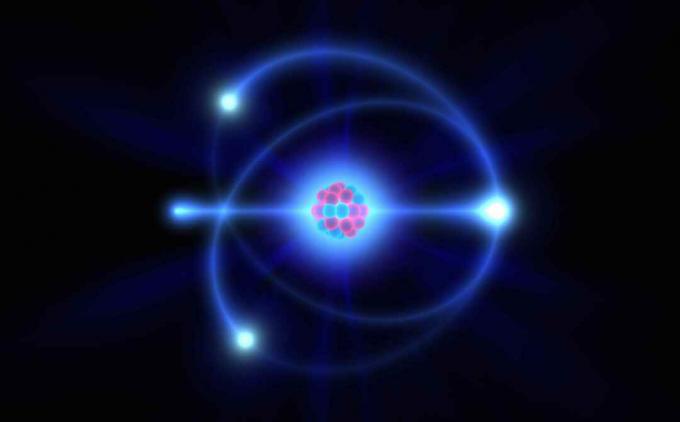Elektroner er partikler med negativ ladning som går i bane rundt atomkjernen.
